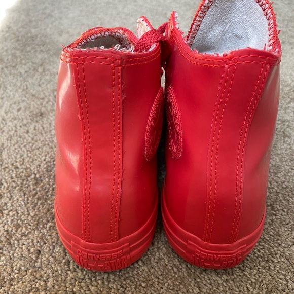 Red Converse Sneakers Men 7 Women 9 - Picture 4 of 7